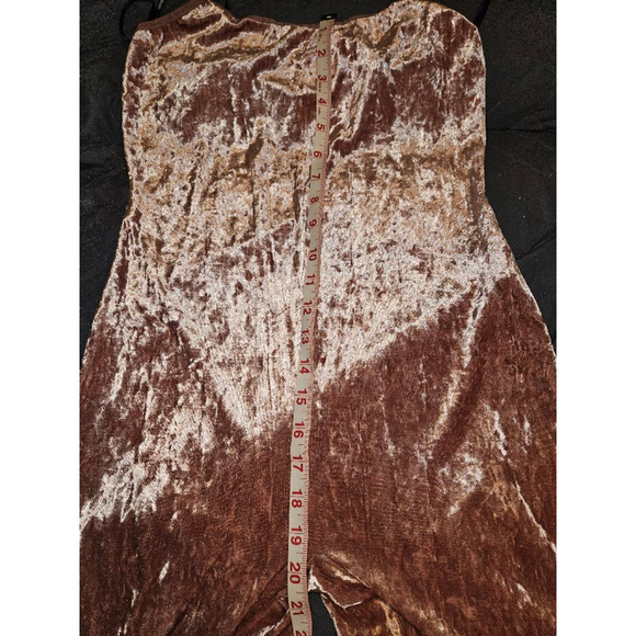 Forever 21 Pink Velvet Jumpsuit Women's Medium - Picture 9 of 12
